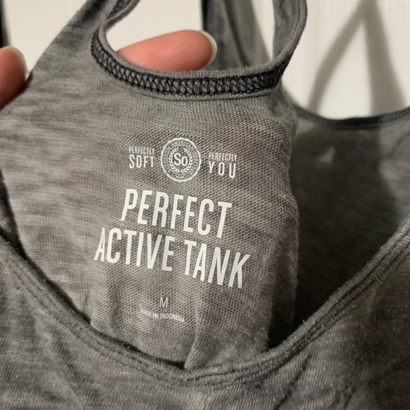 Dark grey tank - Picture 3 of 3